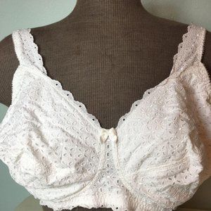 Classique 762 Mastectomy Bra White 42D Eyelet Lace